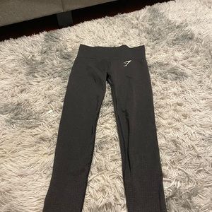 Gym shark leggings 🦈.